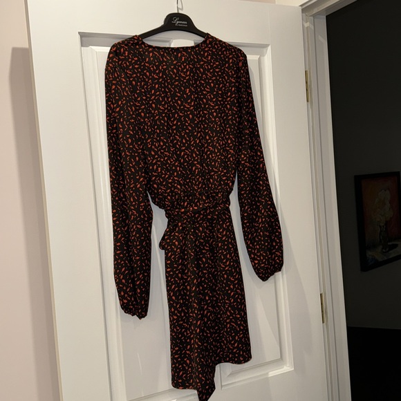 Dynamite black and red mini dress - Picture 5 of 5